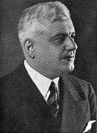 Carmine Senise occupò l'incarico di Capo della Polizia dal 1940 al 1943, nel momento più difficile e duro del periodo fascista. 